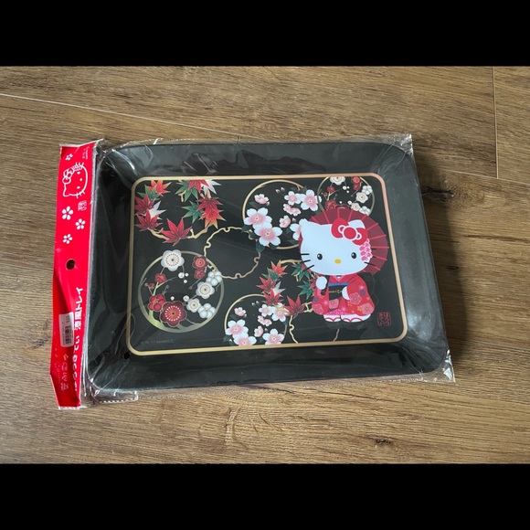 HELLO KITTY-Imported (NWT) Large Japanese Design Tray - Picture 11 of 11